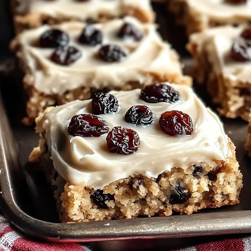 Maple oatmeal raisin bars
